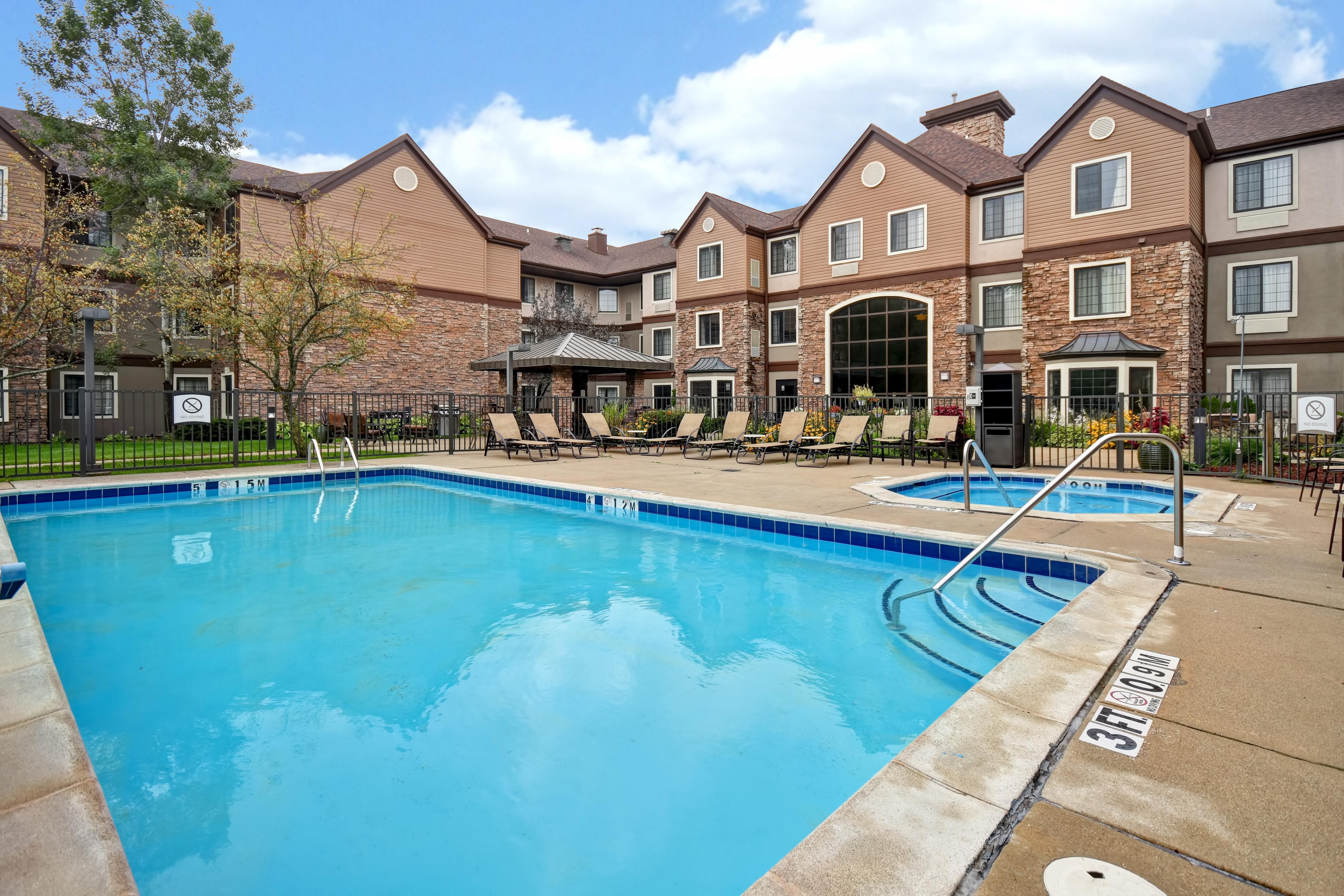 Staybridge Suites Grand Rapids-Kentwood By Ihg Cascade Eksteriør bilde
