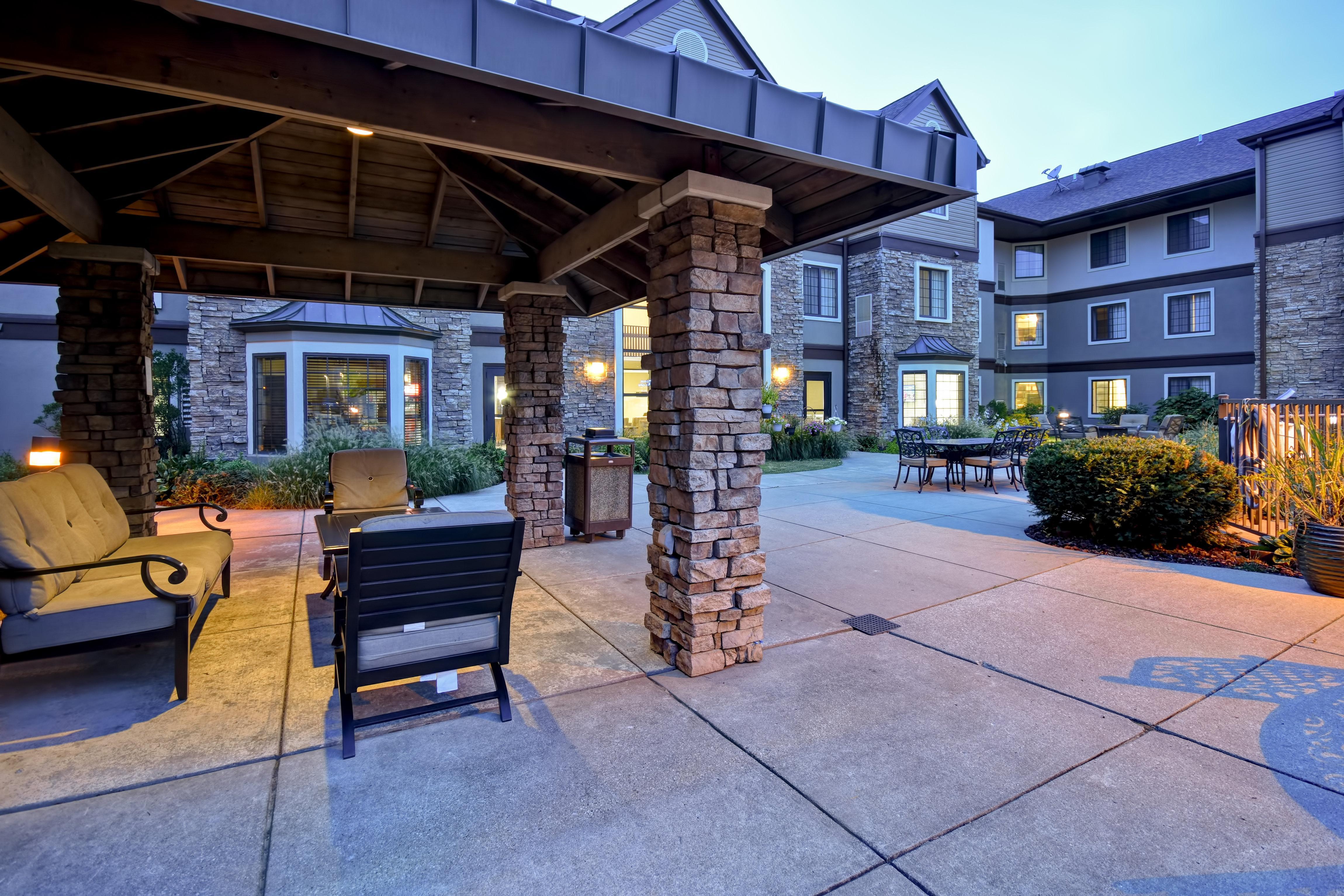 Staybridge Suites Grand Rapids-Kentwood By Ihg Cascade Eksteriør bilde