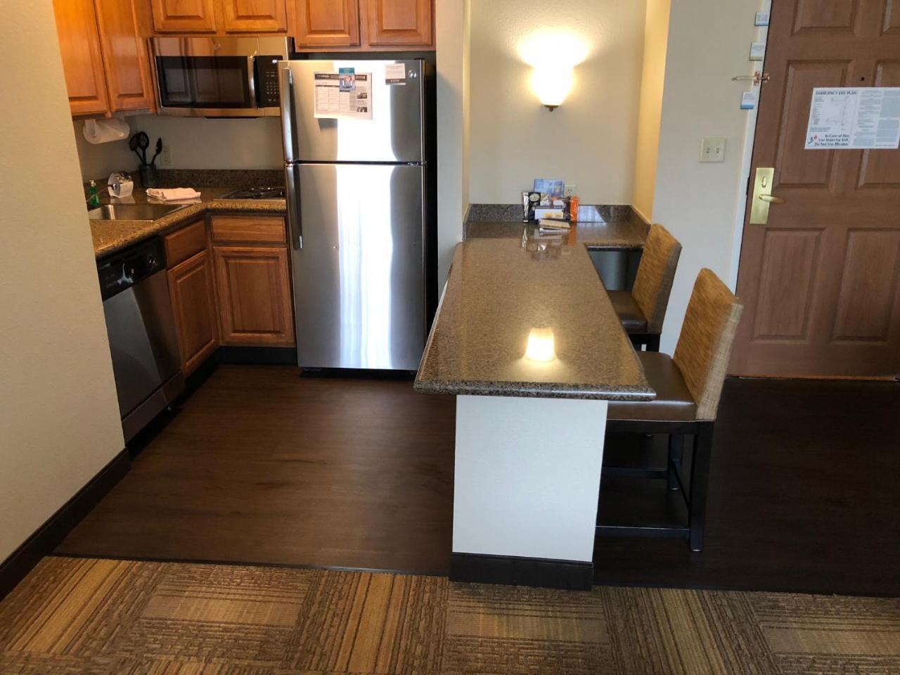 Staybridge Suites Grand Rapids-Kentwood By Ihg Cascade Eksteriør bilde